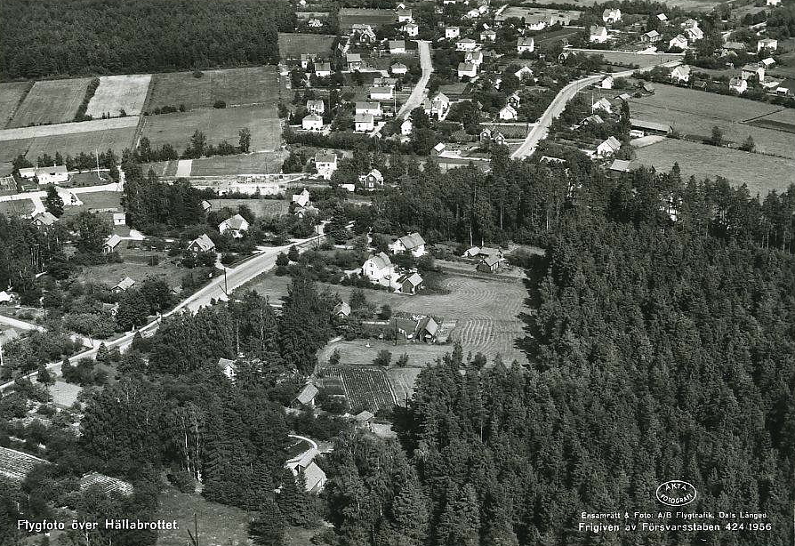 Kumla, Flygfoto över Hällabrottet 1956