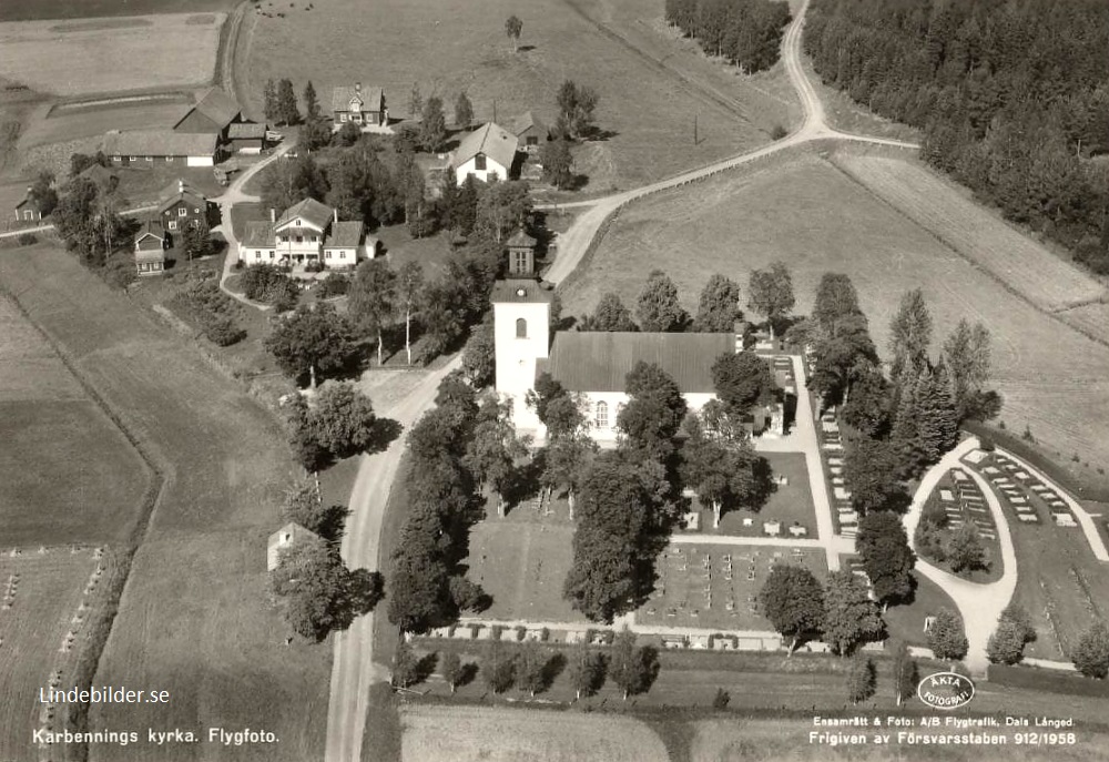 Norberg, Karbennings Kyrka, Flygfoto 1958