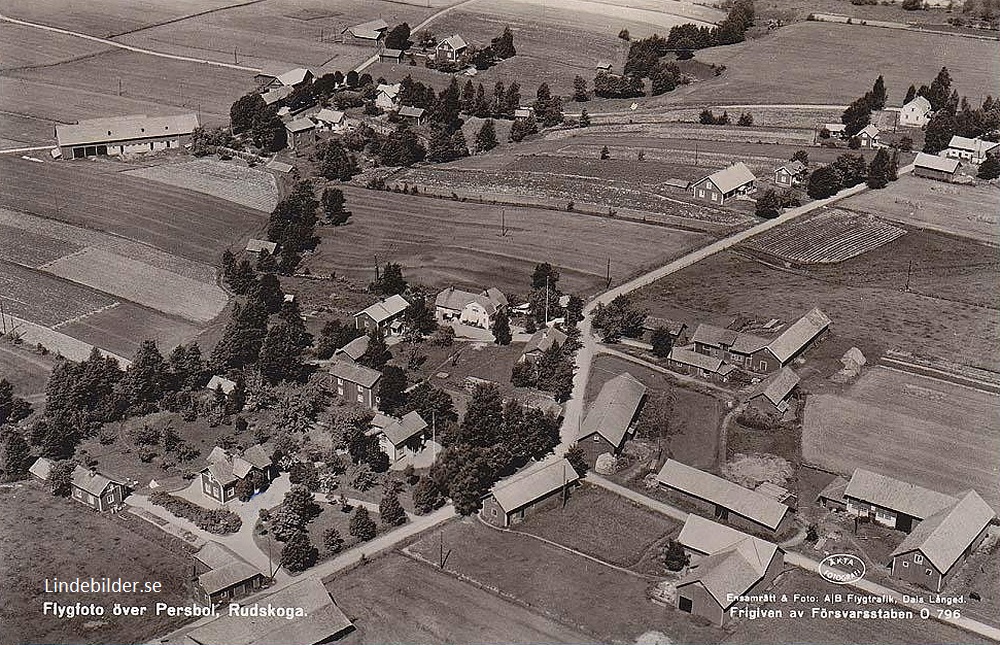 Flygfoto över Persbol. Rudskoga 1954