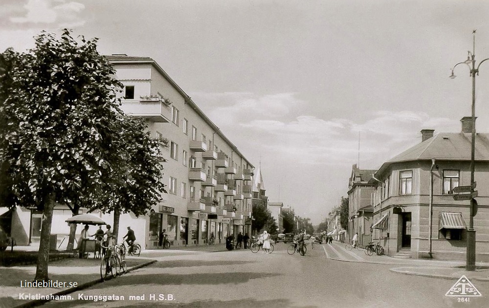 Kristinehamn, Kungsgatan med HSB 1944