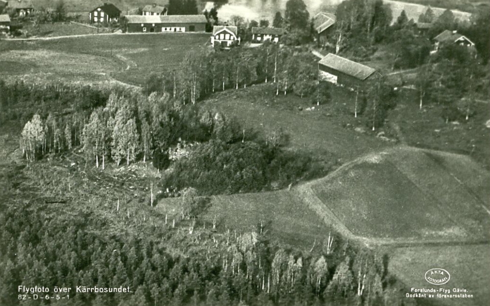 Skinnskatteberg, Flygfoto över Kärrbosundet