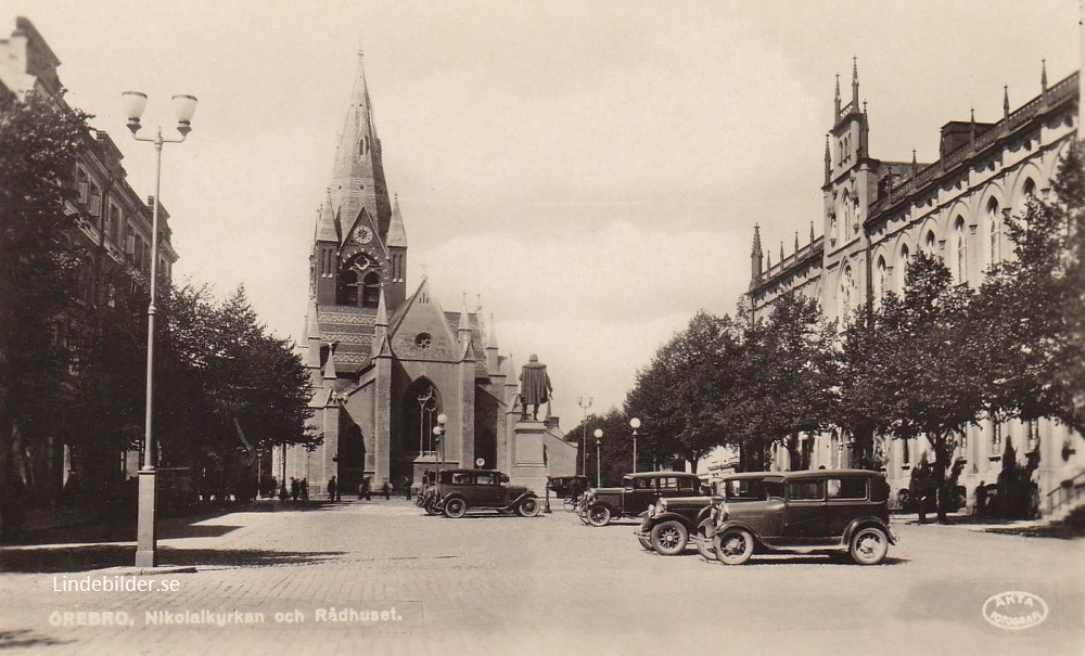 Nikolaikyrkan och Rådhuset, Örebro 1935