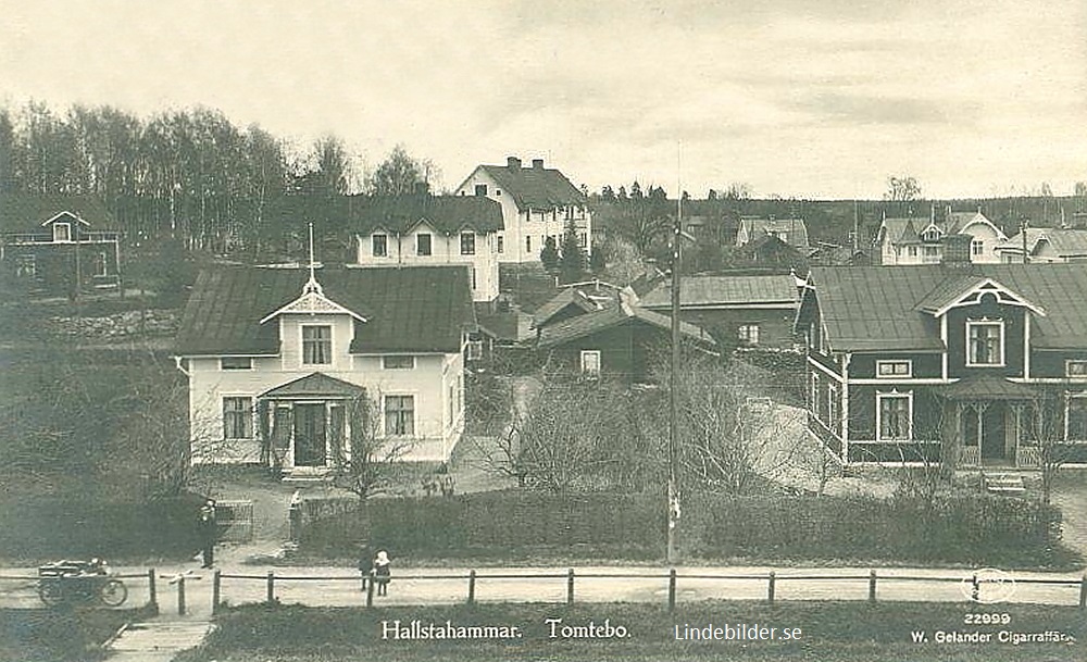 Hallstahammar, Tomtebo