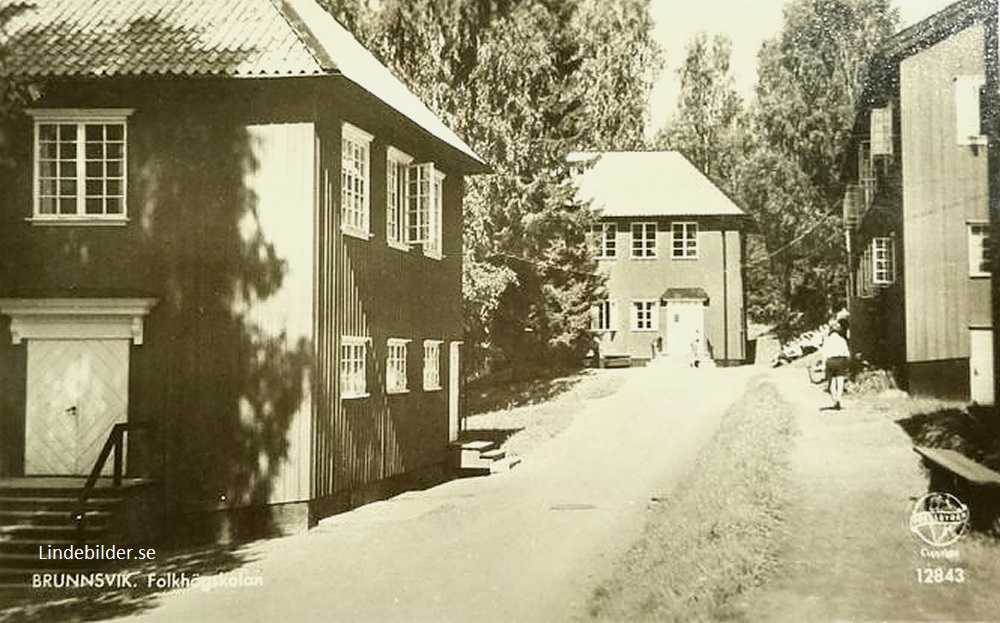 BRUNNSVIK. Folkhögskolan