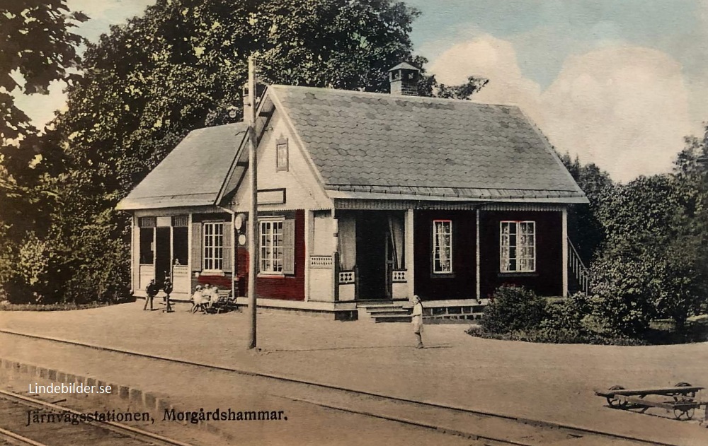 Järnvägsstationen. Morgårdshammar