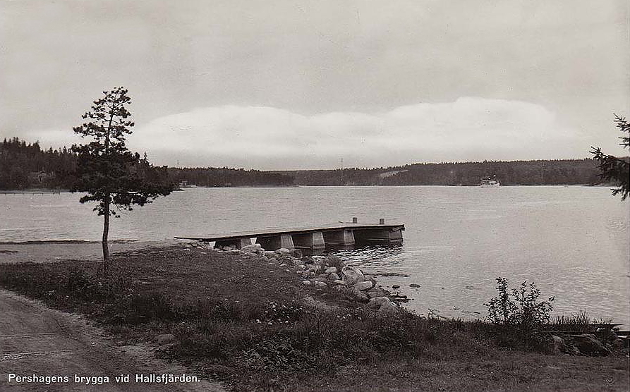 Södertälje, Pershagens brygga vid Hallsfjärden