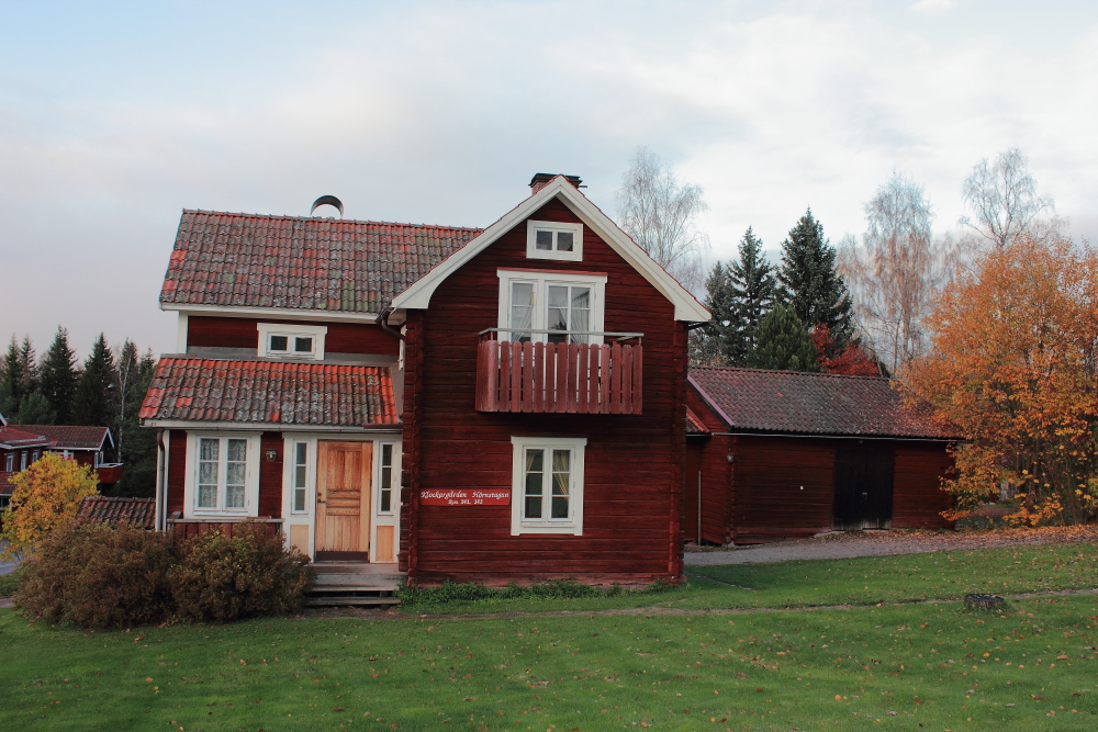 Laknäs Siljansvägen med balkong