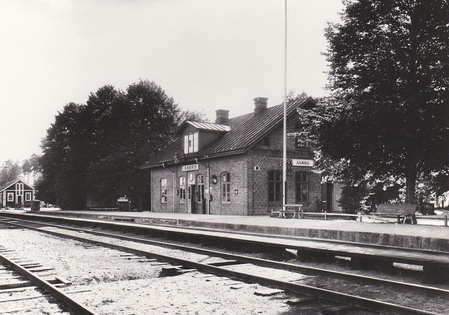 Askersund, Åsbro Järnvägsstation