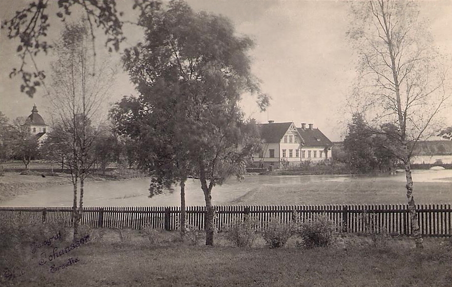 Örebro, Ervalla Kyrka, Klockargård