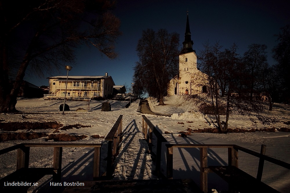 Bryggan mot kyrkan