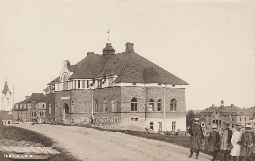 Nora. Sjukhuset, Tingshuset