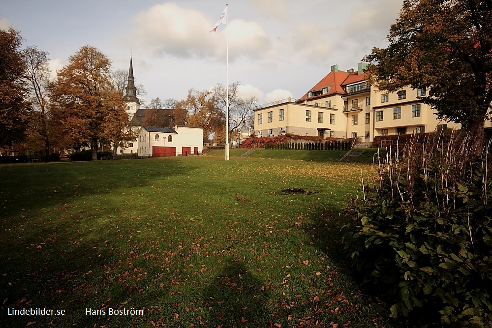 Kyrkan och Sparbankshuset