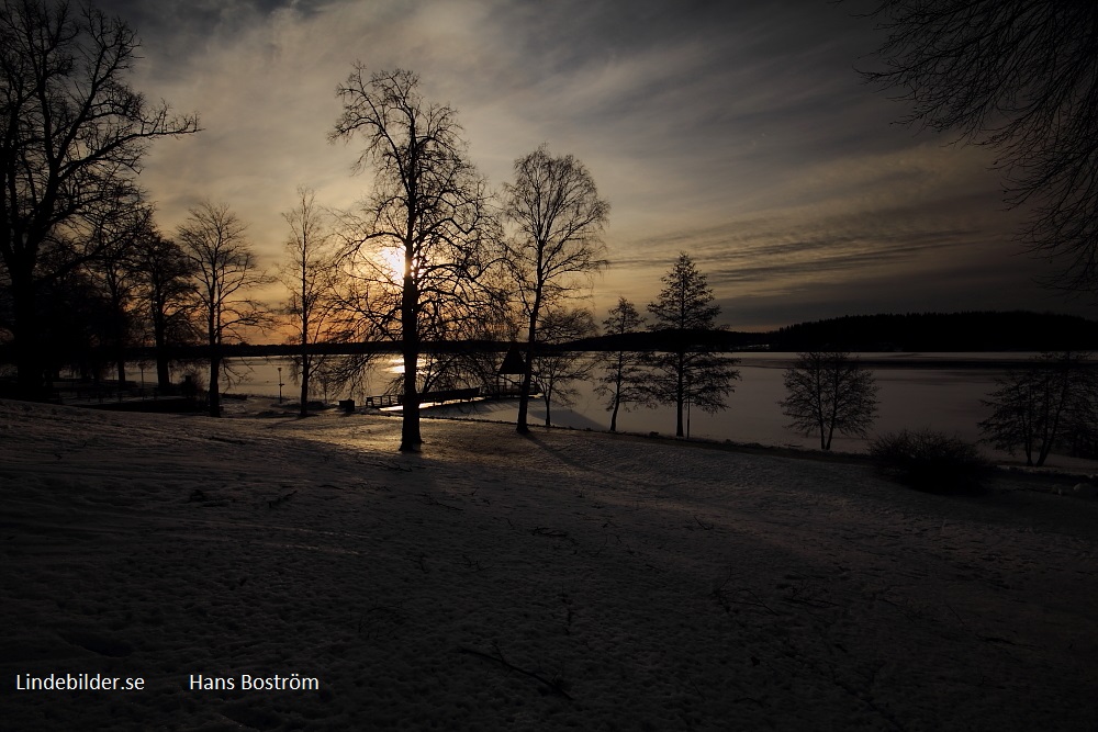 Solen mot Kyrkbacken