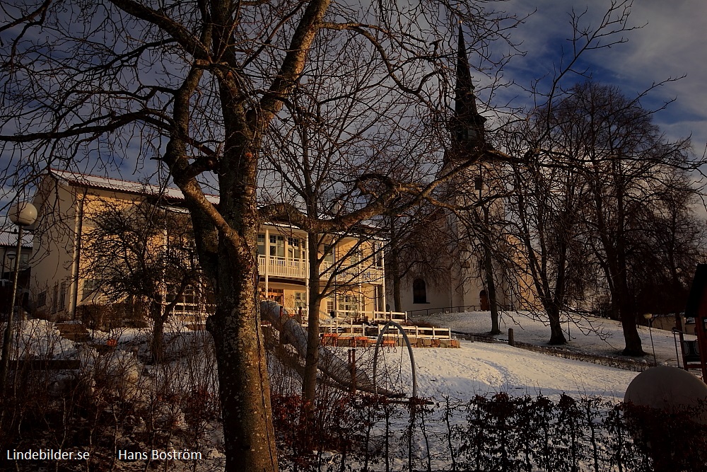 Församlingshemmet och Kyrkan