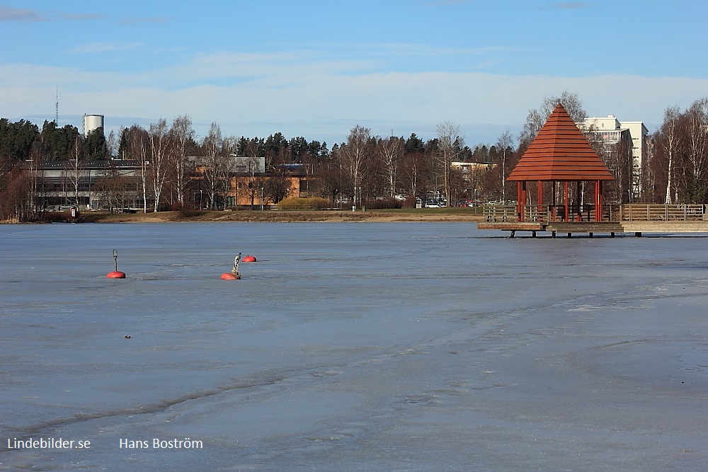 Bojarna och Kyrkbryggan