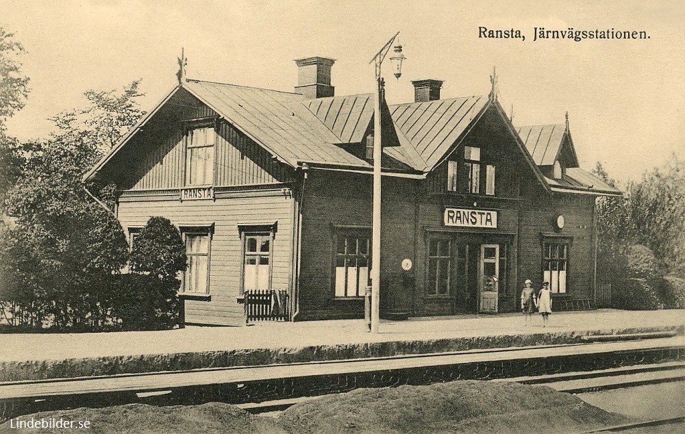 Sala. Ransta, Järnvägsstationen