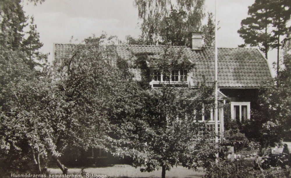 Husmödrarnas Semesterhem, Stålboga,