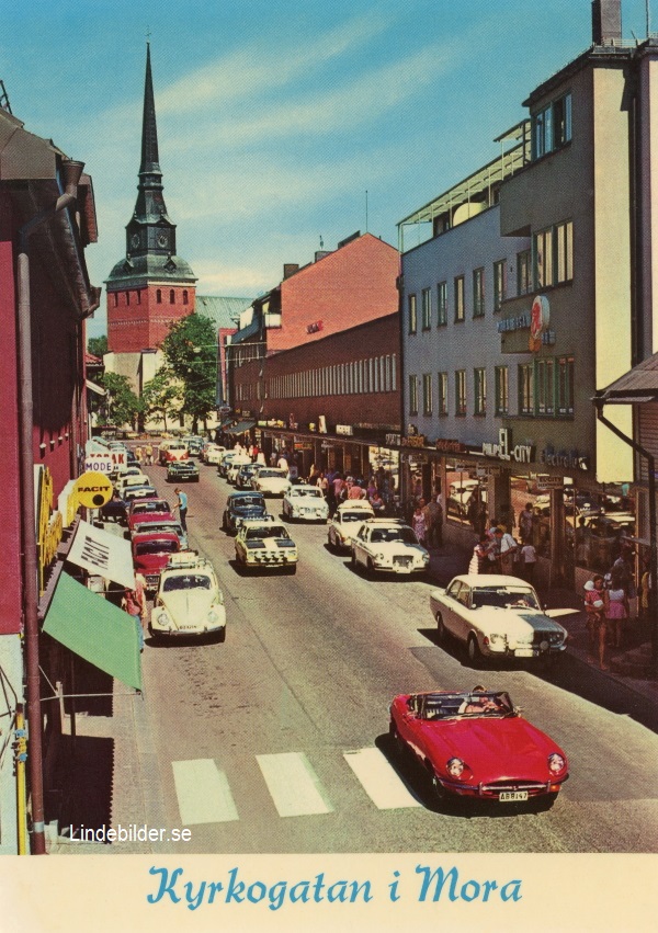 Kyrkogatan i Mora