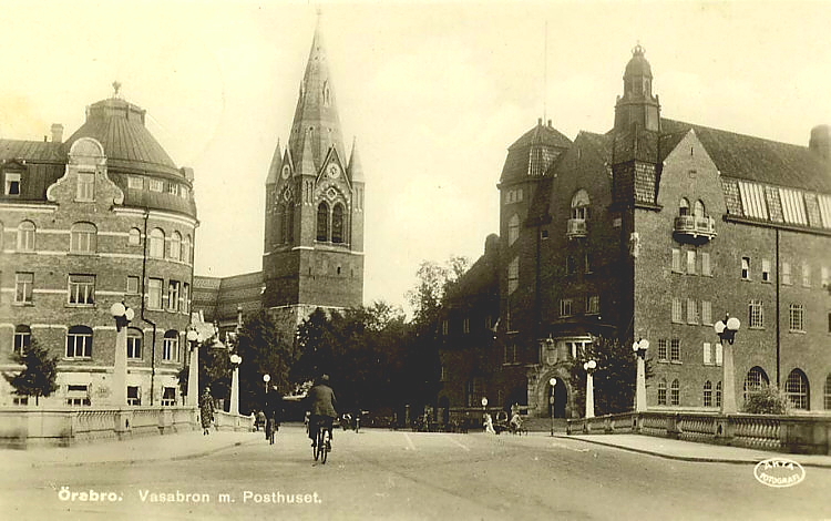 Örebro Vasabron med Posthuset 1943