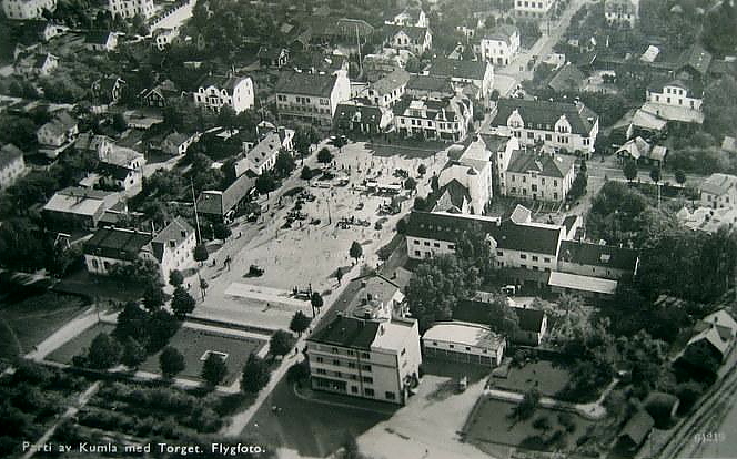 Parti av Kumla med torget, Flygfoto