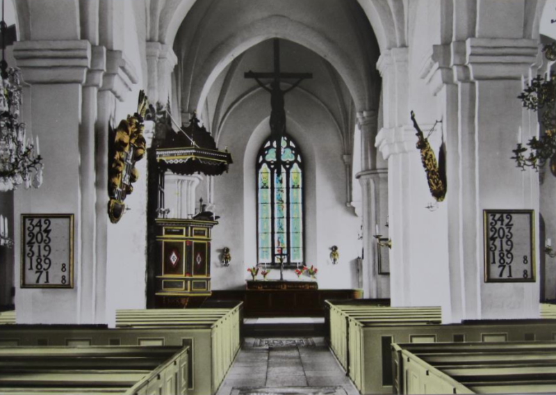 Hallsberg Kyrka, Interiör