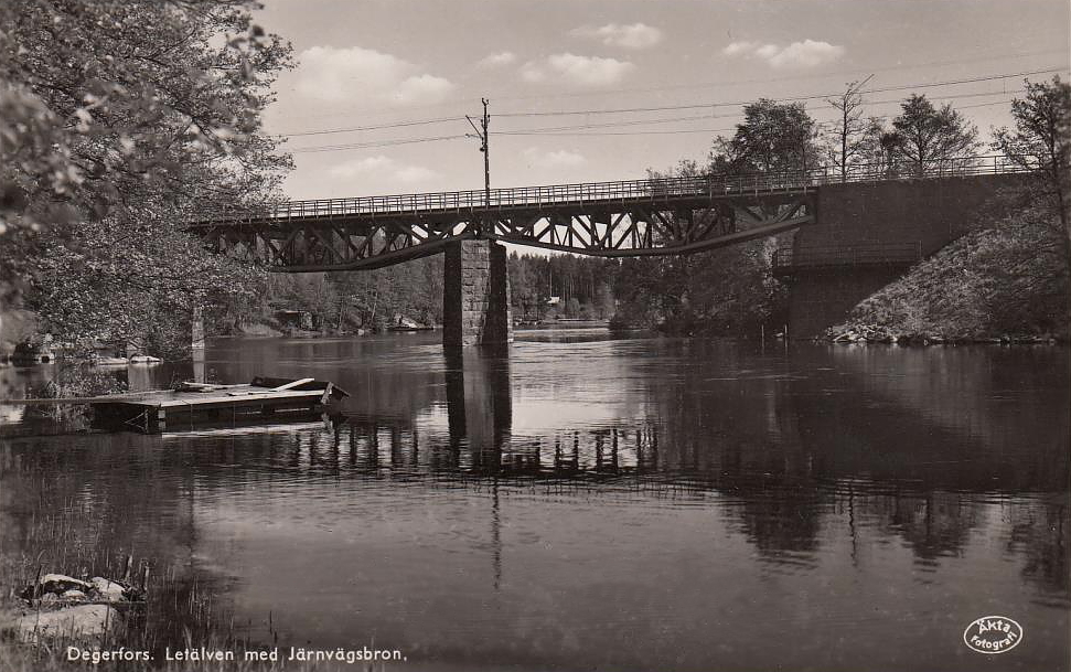 Degerfors, Letälven med Järnvägsbron 1942