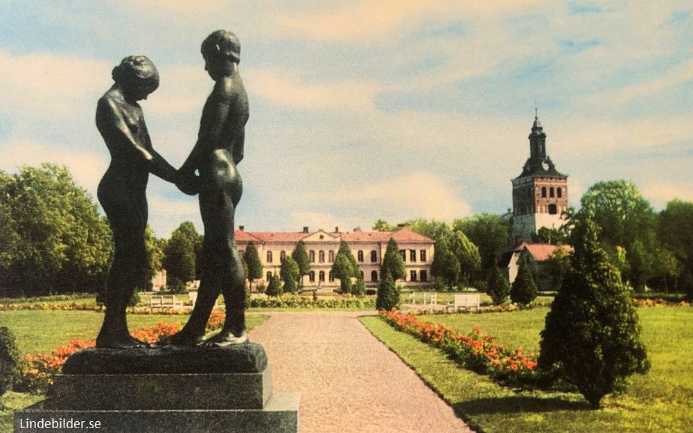 Sala. Stadsparken med Kyrkan 1952