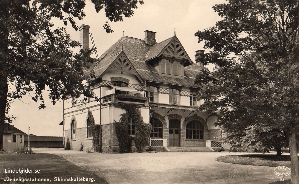 Järnvägsstationen, Skinnskatteberg