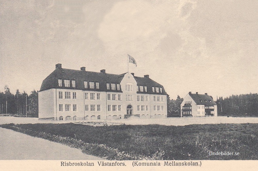 Risbroskolan Västabfors.   Kommunala Mellanskolan