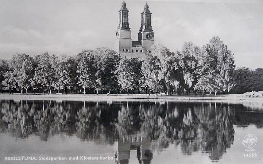 Eskilstuna, Stadsparken men Klosters Kyrka