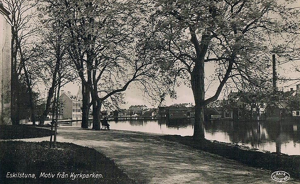 Eskilstuna, Motiv från Kyrkparken 1930