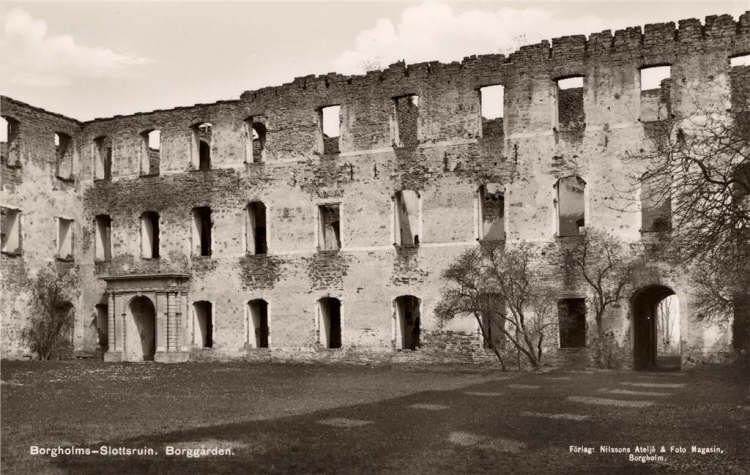 Öland Borgholm Slottsruin Borggården