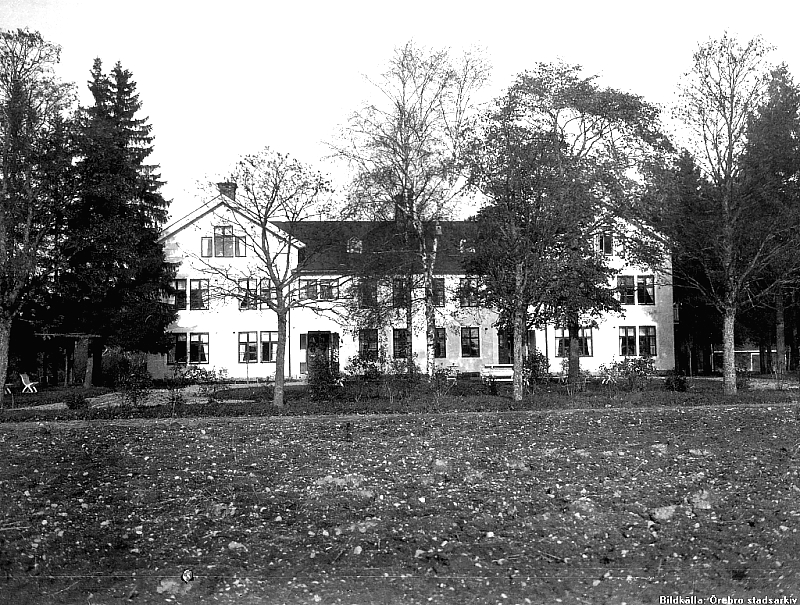 Kumla, Sannahed Officersbyggnaden 1948