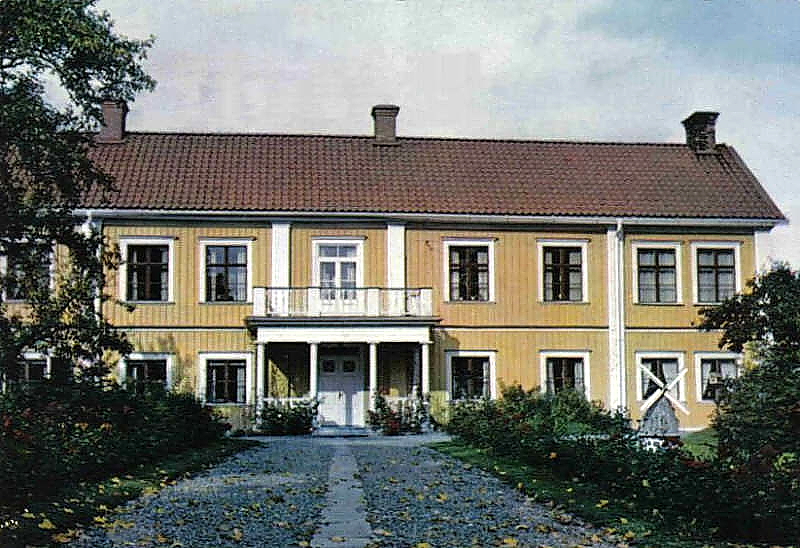 Nora Stad, Prästgården