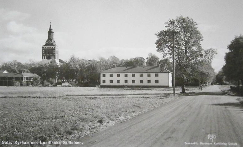 Sala, Kyrkan och Lundinska Stiftelsen