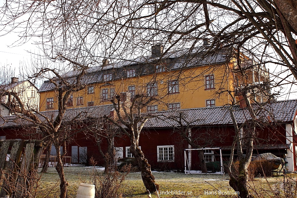 Baksidan av Skolgatan