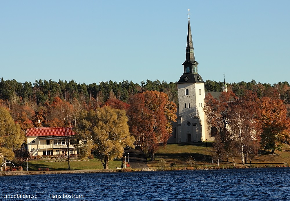 Kyrkan och Församlingshemmet