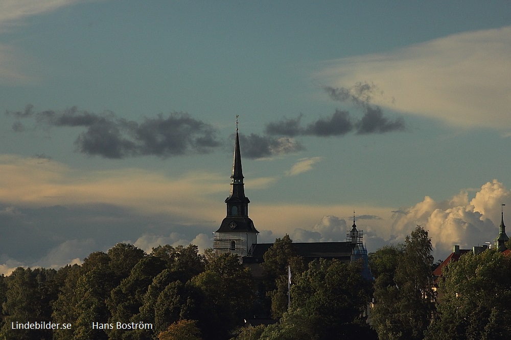 Lindesberg, Molnen över kyrkan