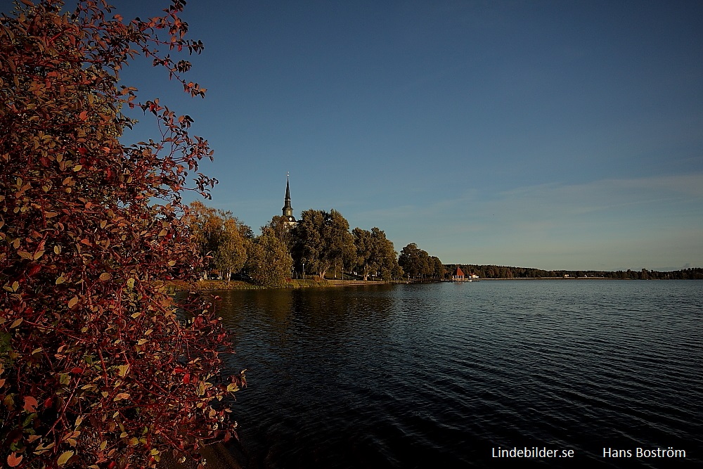 Strandpromenaden med Kyrkan