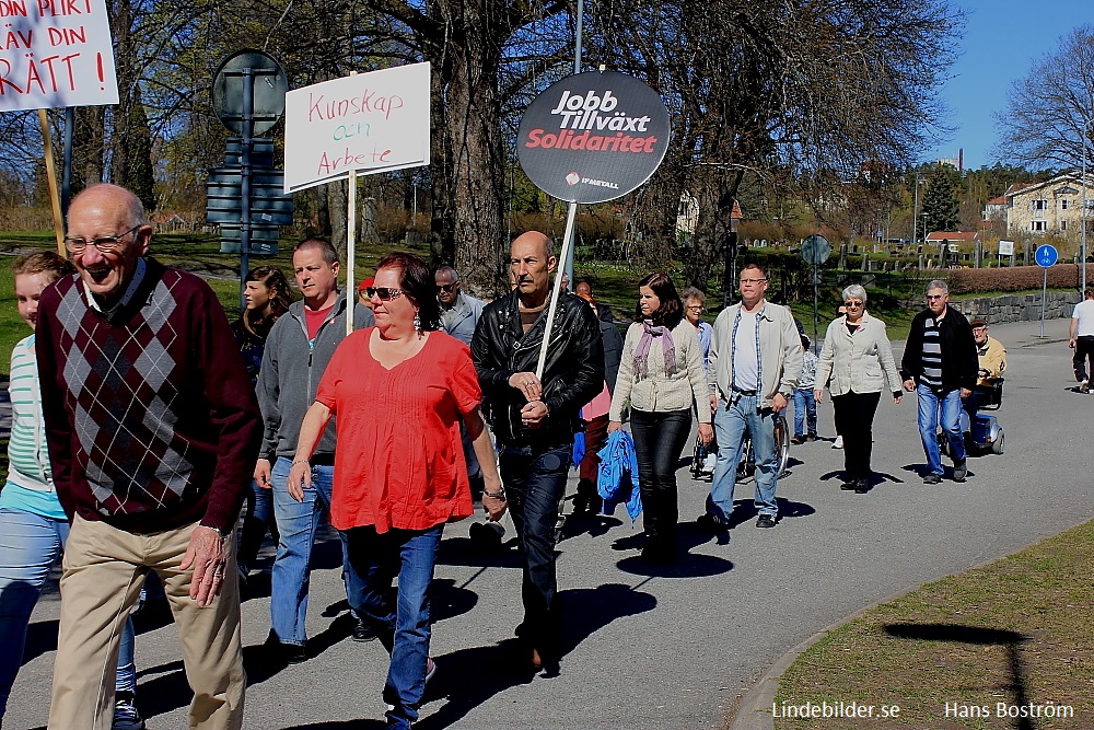 Deltagare i 1:a Maj promenaden