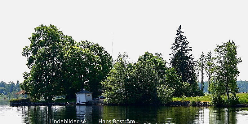 Brogården från Lilla Lindesjön