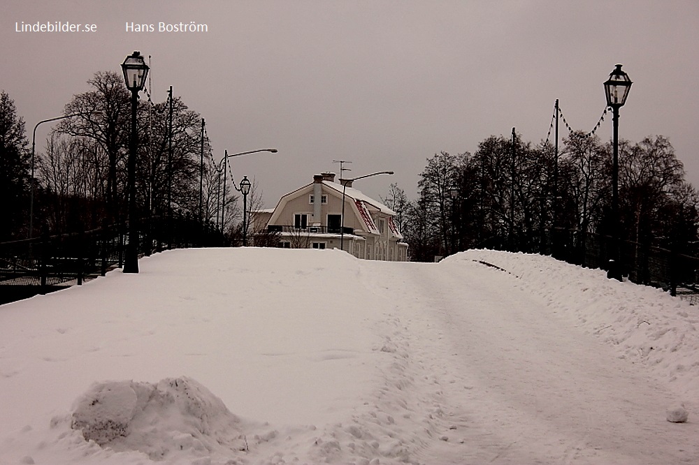 Bron mot Brogården