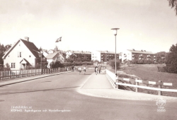 Köping, Ågärdsgatan och Nyckelbergsbron 1961 Köping, Ågärdsgatan och Nyckelbergsbron 1961