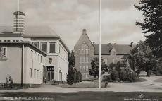 Köping, Badhuset och Samrealskolan 1937 Köping, Badhuset och Samrealskolan 1937