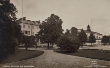 Köping, Rådhuset och Sparbanken