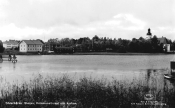 Smedjebacken, Söderbärke, Skolan, Kommunalhuset och Kyrkan Smedjebacken, Söderbärke, Skolan, Kommunalhuset och Kyrkan