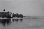Söderbärke Kyrka vid sjön barken Söderbärke Kyrka vid sjön barken