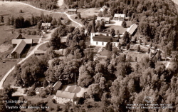 Flygfoto över Axbergs Kyrka 1958 Flygfoto över Axbergs Kyrka 1958