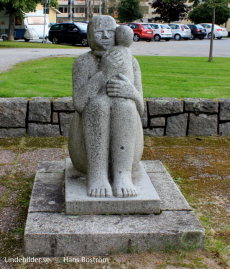 Lindesberg Skinnarbacken, Staty Lindesberg Skinnarbacken, Staty