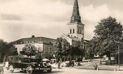 Karlstad. Domkyrkan från Stortorget